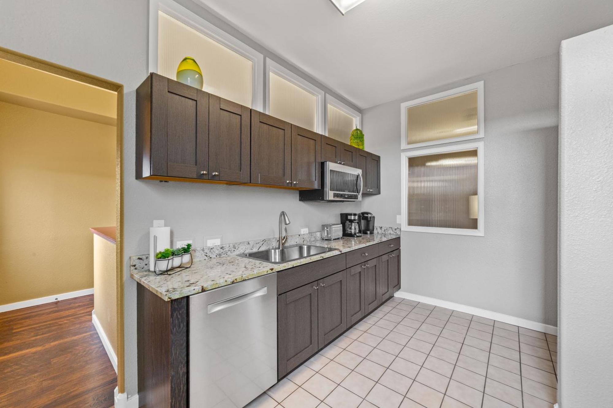 Modern Condo Inside The Historic St Regis Grand Junction Exterior photo